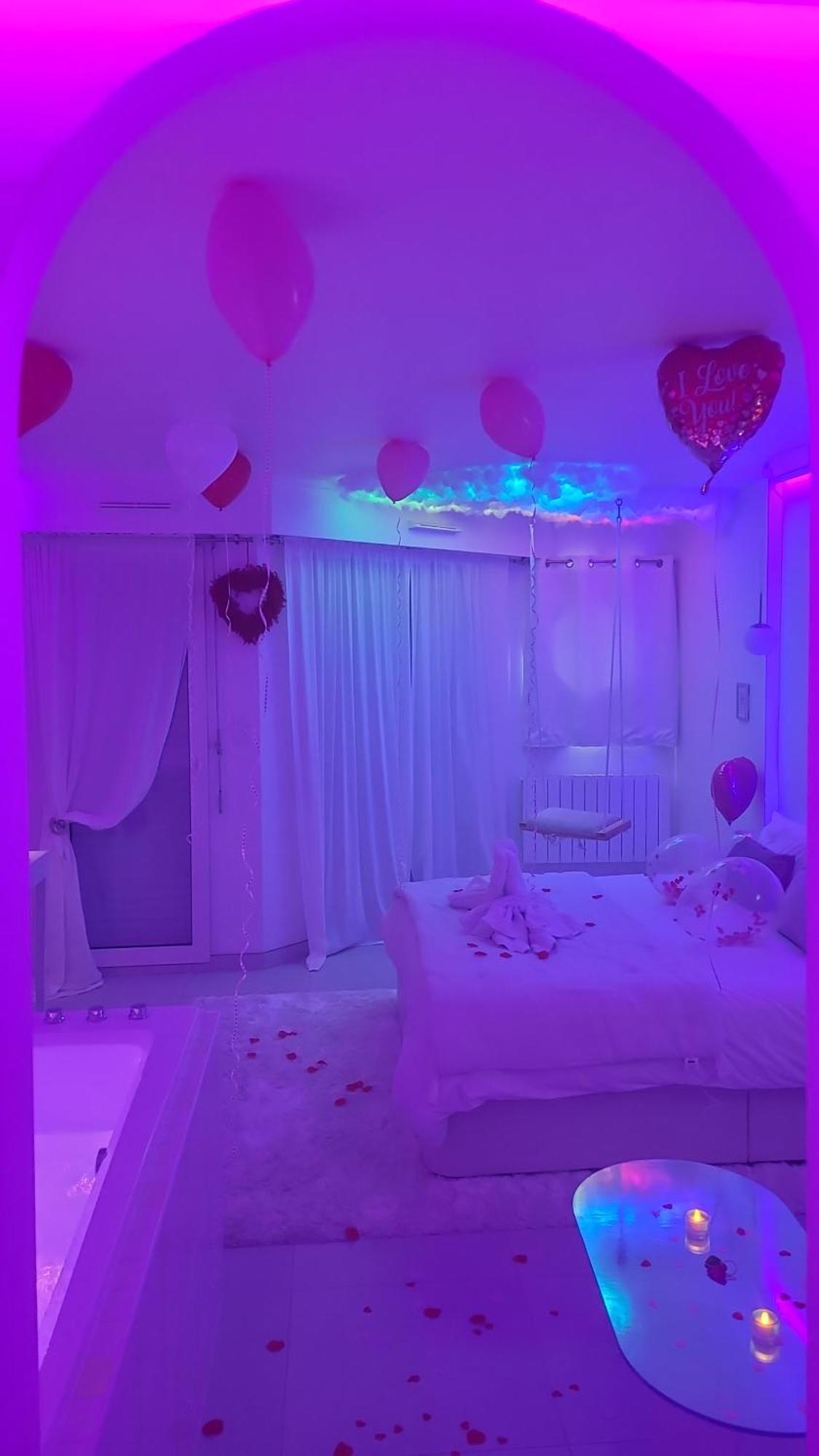 Love Room A 30 Mn Des Plages Et De Vannes Questembert Habitación foto